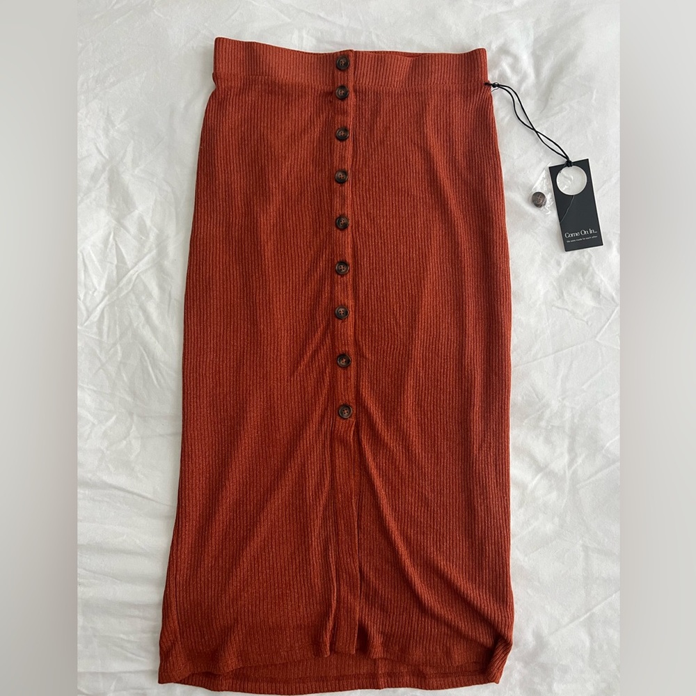 Privacy Please - midi skirt size M